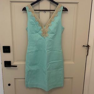 Lovely Lilly Pulitzer shift dress